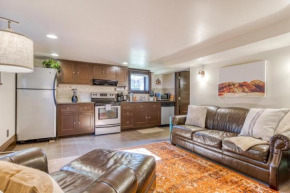 Cozy Hawthorne Digs